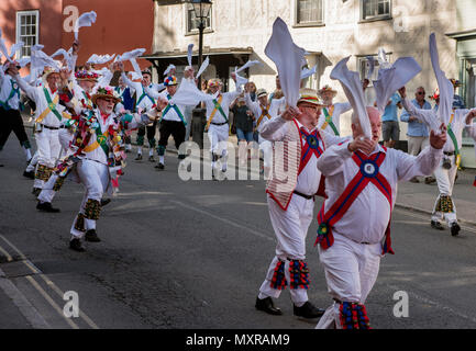 Thaxted Morris Wochenende, Thaxted Essex England UK. 2-3 Juni 2018 der 85. Sitzung der Mitgliedsvereine des Morris Ring gehostet von thaxted Morris Men ( Stockfoto