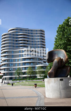 Riverwalk Apartments von Vauxhall Bridge in London, Großbritannien Stockfoto