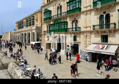 Street Scene, Trio ir Repubblika, Valletta, Malta Stockfoto