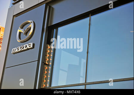 Moskau, Russland - 10. MAI 2018: die Fassade der Mazda Händler Zentrum am 10. Mai 2018. Stockfoto