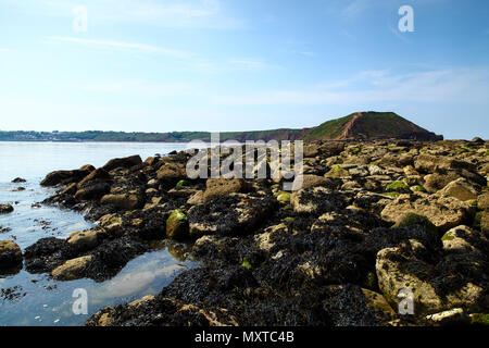 Toller Blick auf das Meer und den Felsen Pools von Filey Brigg North Yorkshire GROSSBRITANNIEN Stockfoto