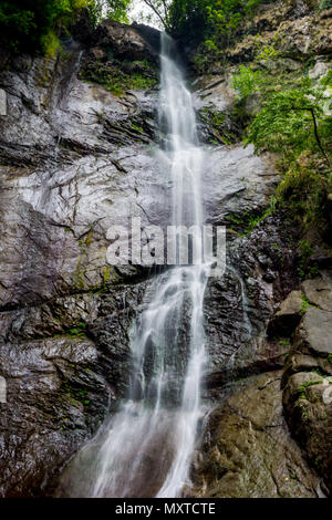 Makhuntseti Wasserfall in Adscharien region, Georgien Stockfoto