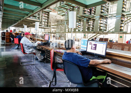 Mexiko-Stadt,Hispanic,Mexican,Buenavista,Biblioteca Vasconcelos Öffentliche Bibliothek,Zeitgenössische Architektur,Alberto Kalach,Interieur i Stockfoto