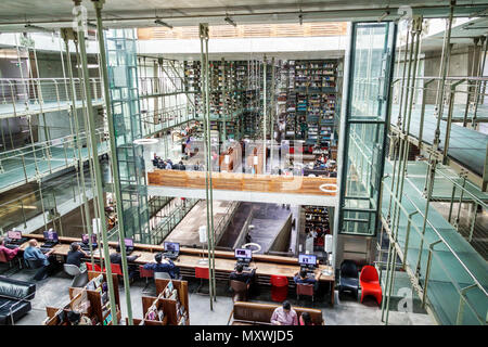 Mexiko-Stadt,Hispanic,Mexican,Buenavista,Biblioteca Vasconcelos Öffentliche Bibliothek,Zeitgenössische Architektur,Alberto Kalach,Interieur i Stockfoto