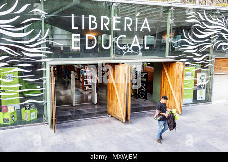 Mexiko-Stadt,Hispanic,Mexikanisch,Buenavista,Libreria Educal,Buchhandlung,Buchhandlung,Eingang,Türen,Jungen,männlich Kind Kinder Kind y Stockfoto