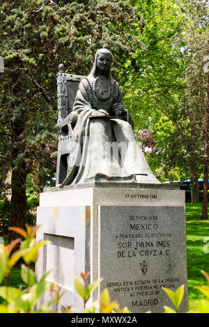 Statue von Sor Juana Ines de la Cruz, Parque Oeste, Madrid, Spanien. Mai 2018 Stockfoto