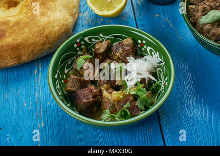 Dumbay ki Nihari, pakistanische Lamm Curry, Nahaufnahme, Pakistanische Küche Stockfoto