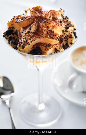 Tiramisu Dessert, Kaffee - aromatisiert italienische Dessert. Stockfoto