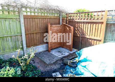 Eine Reihe von 5 Fotografien der Bau eines Holz- Log speichern - Foto 2 - Der Seite (siehe auch MXX 4 HA, MXX 4N2, MXX4 PN und MXX 4 RJ) Stockfoto