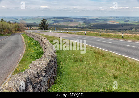 Straße entlang Carter Bar, Grenze zwischen England und Schottland Stockfoto