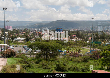 Die Ansicht von Addis Abeba aus Addis Abeba Bole International Airport. Äthiopien, Afrika, April 2013. Stockfoto