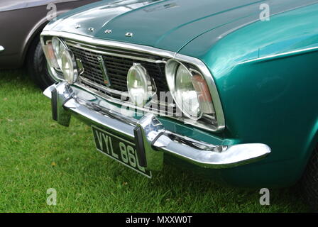 A 1969 Ford Cortina Mk1 Savage bis auf Anzeige an der Englischen Riviera Classic Car Show, Torquay, Devon, England, UK geparkt Stockfoto