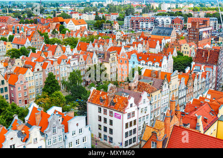 Danzig, Polen - 29. Juli 2015: Luftaufnahme vom Alten Rathaus der Gebäude im historischen Teil der Stadt Danzig in Polen. Stockfoto