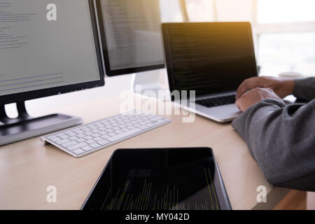 Programmierer arbeiten Entwicklung Programmierung Technologien Web Design Online Technologie Stockfoto
