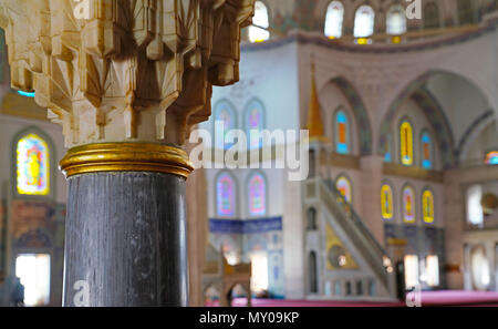 Ankara/Türkei - vom 2. Juni 2018: Innenraum Kocatepe Moschee Stockfoto