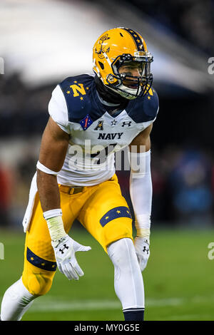 Navy Midshipmen wide receiver Jamir Tillman (4) erwartet die Snap während der Armee, Marine Spiel, 10 Dezember, 2016 bei M&T Bank Stadium in Baltimore, MD. (U.S. Armee Foto von Sgt. Ricky/Freigegeben) Stockfoto