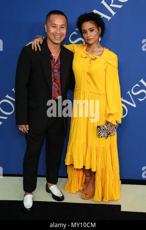 Brooklyn, NY, USA. 4. Juni 2018. Bei der Ankunft für den CFDA Fashion Awards 2018, Brooklyn Museum, Brooklyn, NY, 4. Juni 2018. Credit: Jason Mendez/Everett Collection/Alamy leben Nachrichten Stockfoto