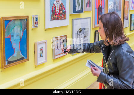 London, Großbritannien. 5 Jun, 2018. Royal Academy ihr 250jähriges Sommer Ausstellung feiert, und diese bedeutsamer Anlass, die Ausstellung wird koordiniert von Grayson Perry RA. Credit: Guy Bell/Alamy leben Nachrichten Stockfoto