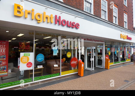 Ein helles Haus/Brighthouse Shop Händler/Retail Store in Newport auf der Isle of Wight. (98) Stockfoto