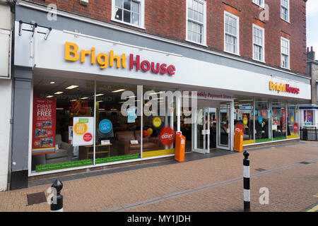 Ein helles Haus/Brighthouse Shop Händler/Retail Store in Newport auf der Isle of Wight. (98) Stockfoto