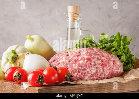 Mixe von Hackfleisch Hackfleisch/Faschiertes Rind- und Schweinefleisch Stockfoto