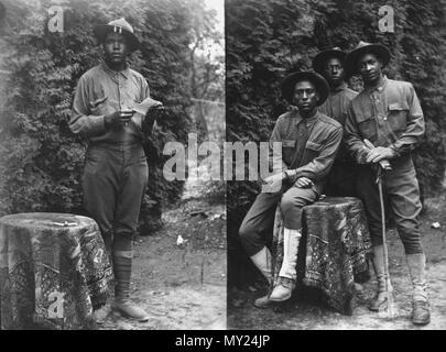 . Français: Lucien Edmond, pharmacien et Photographe à Grandvillars de 1905 à 1918 eine photographié Durant la guerre des soldats De cantonnement dans son Dorf. Une centaine de ces Klischees concernent Les Soldats du 370 Infantery Regiment (29e Régiment de la Division d'Infanterie américaine en Herkunft de la région de Chicago). Fonds Lucien Edmond, Cote 14 Fi. Archives Départementales du Territoire-de-Belfort. 2 März 2013, 21:07:37. Lucien Edmond 495 Soldaten der 370. Infantery Regiment (Luciden Edmond) Stockfoto