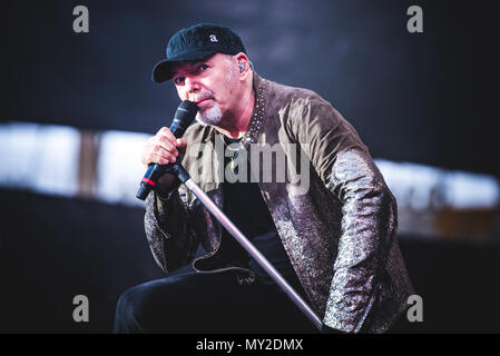 Italien, 2018, 6. Juni: Die Italienische rocker Vasco Rossi, besser bekannt als Vasco oder Il Blasco, live auf der Bühne für seine "Vasco Non Stop Live"-Tour Stockfoto