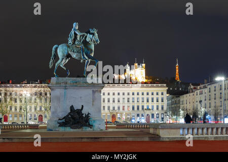 Nacht Place Bellecour bei Nacht, Lyon, Frankreich Stockfoto