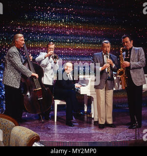 Hallo Max!, Musik und Freund bei Max Greger, Show, Deutschland 1986, Regie: Horst Eppinger, Mitwirkende: (v. l.) James Last, Hazy Osterwald, Paul Kuhn, Max Greger Stockfoto