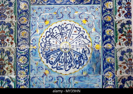 Istanbul, Türkei. Detailansicht der Moschee vom Harem im Topkapi-Palast Stockfoto