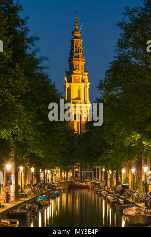 Die Zuiderkerk ('Southern Kirche") ist ein aus dem 17. Jahrhundert zurückverfolgen. Die protestantische Kirche in den Nieuwmarkt Gegend von Amsterdam, die Hauptstadt der Niederlande. Die Kirche Stockfoto