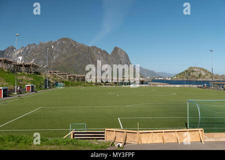 Reine Football Club, Lofoten, Norwegen. Stockfoto