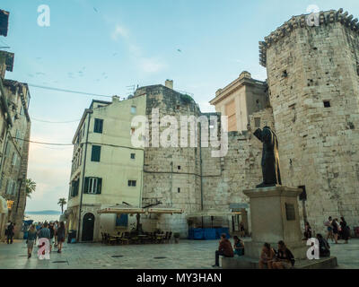 Fruit Platz (Trg Brace Radic), Split, Kroatien Stockfoto