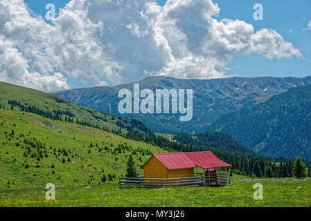 Road Trip wahr die wunderbare Natur und Landschaft Rumäniens Stockfoto