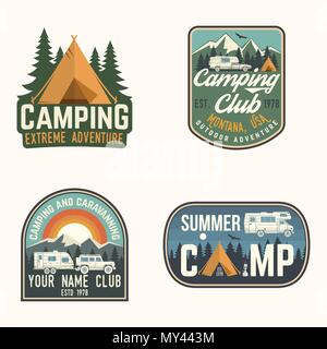 Satz von Camping und Caravaning club Abzeichen. Vector Illustration. Konzept für Hemd oder Logo, Print, Stempel, Patch oder T-Stück. Vintage Typografie Design mit camp Trailer, Wald und Berg Silhouette. Stock Vektor