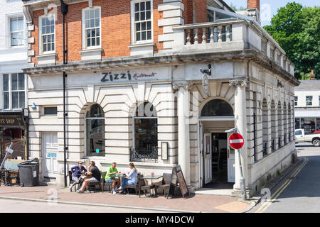 Zizzi italienisches Restaurant, High Street, Royal Tunbridge Wells, Kent, England, Vereinigtes Königreich Stockfoto