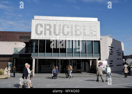 Das Crucible Theatre im Tudor Square Sheffield Stadtzentrum, England, britische Modernistische Architektur Stockfoto