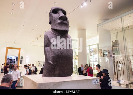 Riesige, Osterinsel, Statue, Hoa Hakananai'a, Basalt, menschliche Statue, Skulptur, British Museum, London, Hauptstadt, England, UK, GB, Englisch, Britisch, Europa, Europäischen, Stockfoto