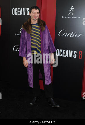 New York, NY, USA. 5. Juni 2018. Ezra Miller besucht "Ocean's 8' Weltpremiere in der Alice Tully Hall am 5. Juni 2018 in New York City. Quelle: John Palmer/Medien Punch/Alamy leben Nachrichten Stockfoto