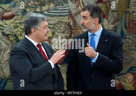 Madrid, Spanien. 04 Juni, 2018. Petro Poroschenko und König Philipp VI. von Spanien bei einem Empfang in der Palacio de la Zarzuela. Madrid, 04.06.2018 | Verwendung der weltweiten Kredit: dpa/Alamy leben Nachrichten Stockfoto