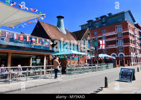 Marina Ipswich, Suffolk, Großbritannien. 6. Juni, 2018. UK Wetter: Heiß hellen und sonnigen Morgen in Ipswich, Suffolk. Credit: Angela Chalmers/Alamy leben Nachrichten Stockfoto