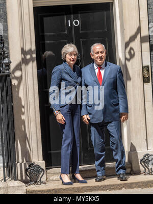 London, 6. Juni 2018 Benjamin Netanjahu, Ministerpräsident von Israel visits Downing Street, Kredit Ian Davidson/Alamy leben Nachrichten Stockfoto