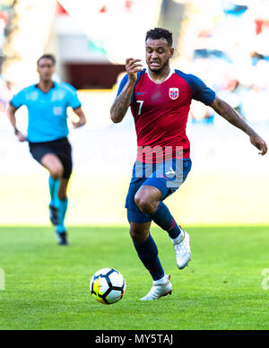 Ullevaal Stadion, Oslo, Norwegen. 6. Juni, 2018. Internationaler Fußball-freundlich, Norwegen gegen Panama; Joshua König von Norwegen bricht in Angriff Credit: Aktion plus Sport/Alamy leben Nachrichten Stockfoto