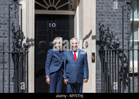 London, Großbritannien. 6. Juni, 2018. Theresa hat gesagt israelischen Amtskollegen Benjamin Netanjahu, die Sie über die Dreharbeiten der Palästinenser während einer Welle von Protesten an der Grenze zum Gazastreifen. Credit: Andy Morton/Alamy leben Nachrichten Stockfoto