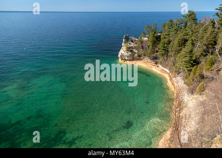 Munising, Michigan - Bergleute Schloss am Lake Superior in dargestellten Felsen National Lakeshore. Stockfoto