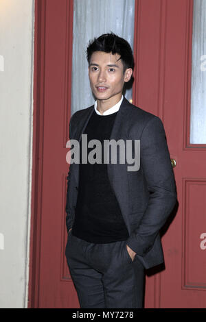 NBC's "Der gute Ort" fyc Screening und Q&A in den Universal Studios Backlot in Universal City, Kalifornien. Mit: Manny Jacinto Wo: Universal City, Kalifornien, USA, wenn: 04. Mai 2018 Credit: Nicky Nelson/WENN.com Stockfoto