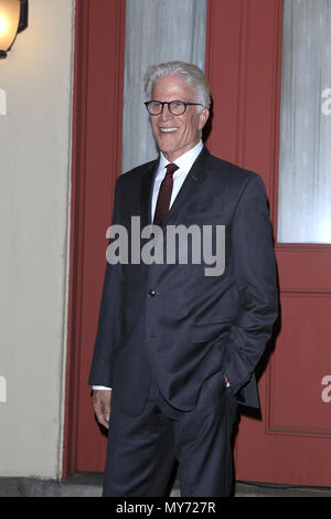 NBC's "Der gute Ort" fyc Screening und Q&A in den Universal Studios Backlot in Universal City, Kalifornien. Mit: Ted Danson Wo: Universal City, Kalifornien, USA, wenn: 04. Mai 2018 Credit: Nicky Nelson/WENN.com Stockfoto
