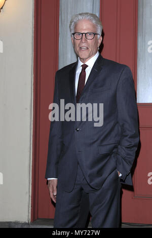 NBC's "Der gute Ort" fyc Screening und Q&A in den Universal Studios Backlot in Universal City, Kalifornien. Mit: Ted Danson Wo: Universal City, Kalifornien, USA, wenn: 04. Mai 2018 Credit: Nicky Nelson/WENN.com Stockfoto