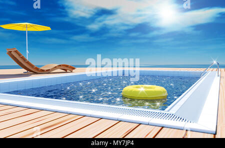 Blaue Schwimmbecken mit gelber Rettungsring auf dem Wasser schwimmend Oberfläche, Strand Liegestuhl auf Holzböden, Sonnendeck mit Meerblick für Sommerferien Stockfoto