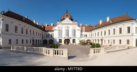 GODOLLO, Ungarn - 22. APRIL 2018: Der Königliche Palast in Godollo der bevorzugte Sommersitz der Habsburger Prinzessin Elizabeth und ihr Mann Franz Josep Stockfoto